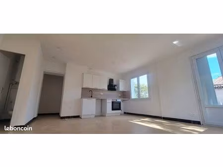 appartement de caractère de 52 m² rénové avec climatisation - bollène