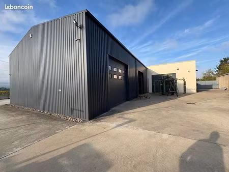 local industriel 782 m²
