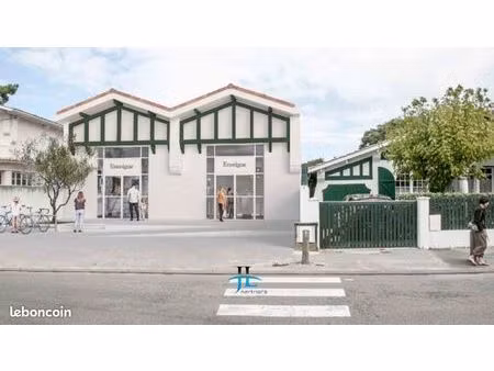 local commercial 571 m²