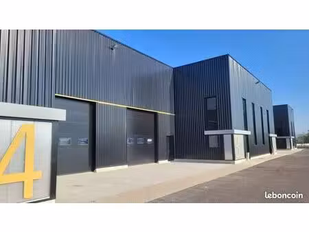 local d'activite 940 m² oissel