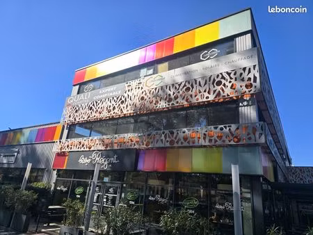 local commercial 325 m²