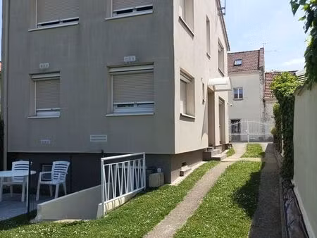 belle maison individuelle - amiens - en bordure du centre ville - avec grand jardin clos e