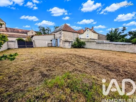 grange 2 pièces 121 m²