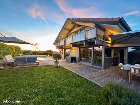vends maison familiale sur les hauteurs du lac d'annecy