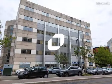 bureau 154 m²