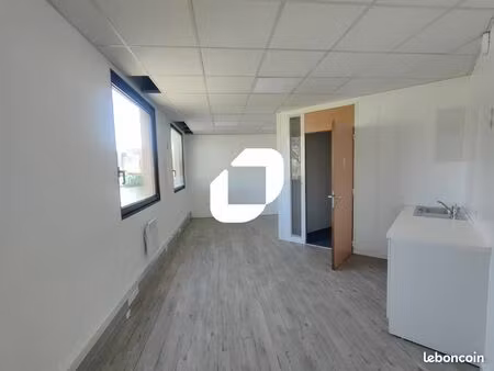 bureaux 240 m²