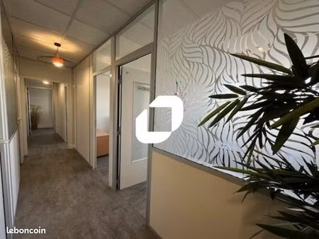 bureau 87 m²