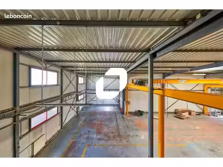 bureau 1 850 m²