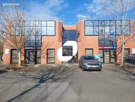 bureau 113 m²
