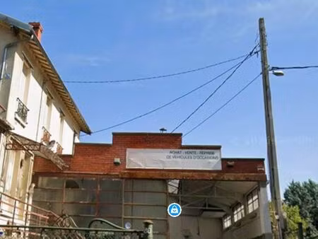 local commercial entrepôt