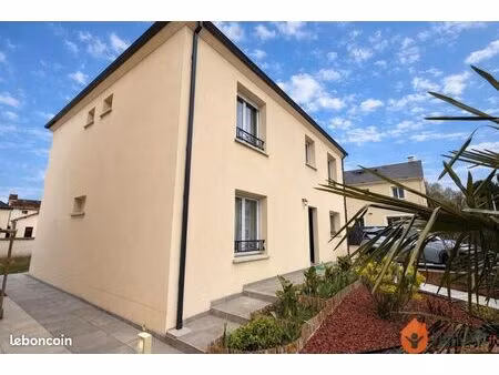 maison 8 pièces 160 m²