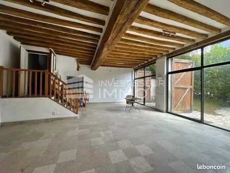 bureaux 282 m²
