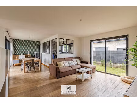 marcy-l'étoile - ensemble immobilier locatif de 200 m²