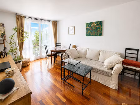 appartement 3 pièces en parfait état - résidence fermée et sécurisée