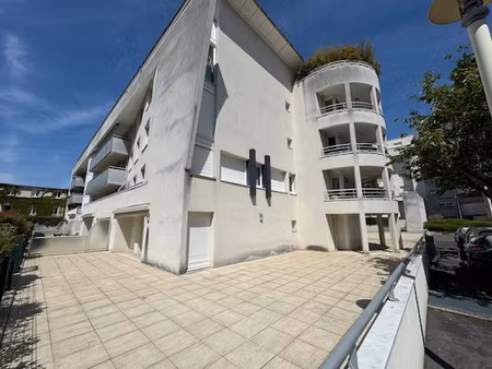 appartement centre-ville avec terrasse 160m2