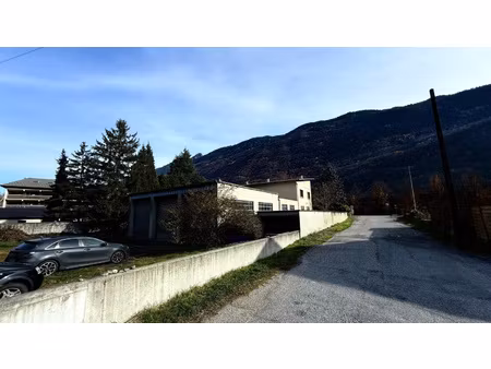 ensemble immobilier pro avec hangar et appentis