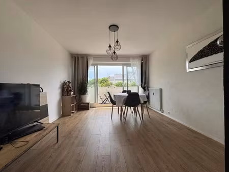bagneux – appartement t3 avec parking et cave