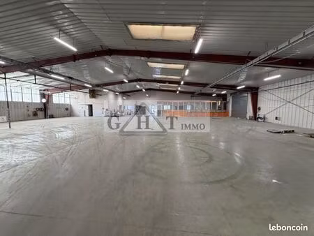 local industriel 2 000 m²