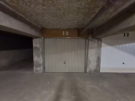 garage fermé cité des congrès