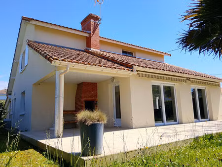 la plaine sur mer   maison proche mer   à deux pas des plages