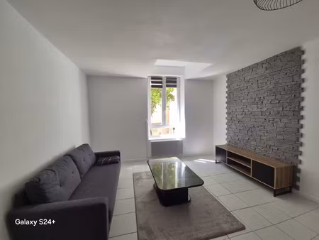 t4 - terrasse - coeur de cazouls