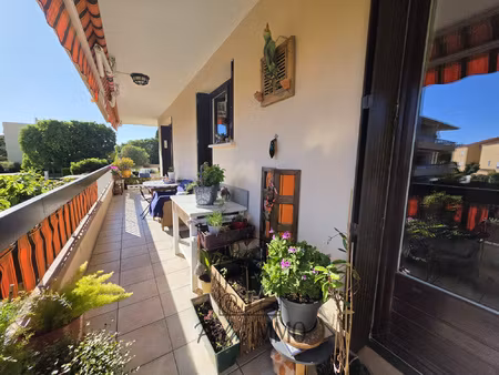 appartement proche mer et port de sanary