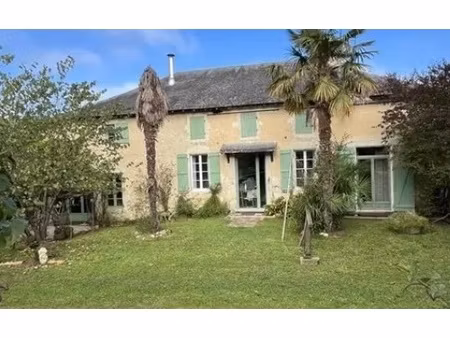 maison de caractère rénovée avec charme et élégance