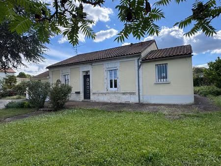 maison magnac sur touvre 5 pièce(s) 129 m2