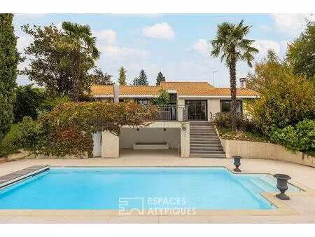 maison de caractère avec piscine et vue dégagée à saint-didier-au-mont-d'or