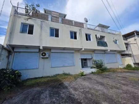 a louer - local commercial / professionnel - 180m2 - saint c
