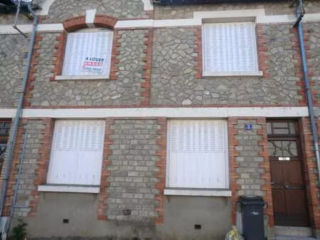 location maison à rennes fougères (35000) : à louer / 98m² rennes fougères