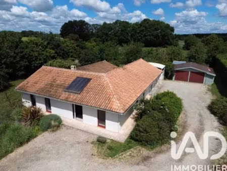 maison de village à saint-maurice-la-clouère (86160)