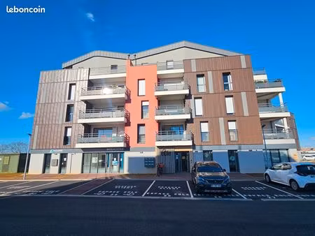 bureaux et commerces à saint gilles croix de vie