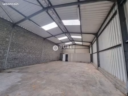 local 190 m² barbâtre
