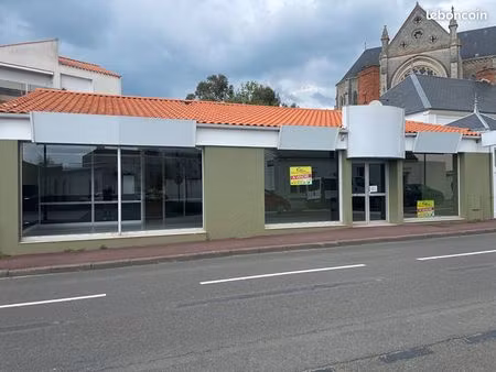local commercial 166 m² challans