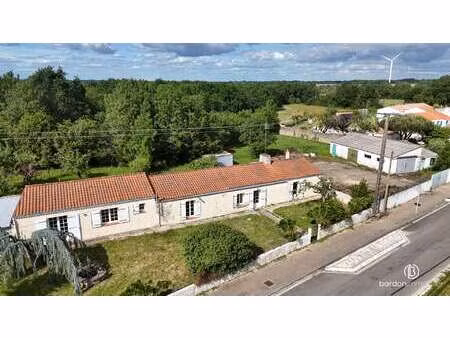 vente maison à la garnache (85710) : à vendre / 163m² la garnache