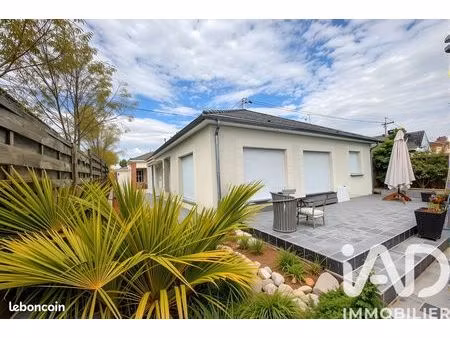 villa 6 pièces 161 m²