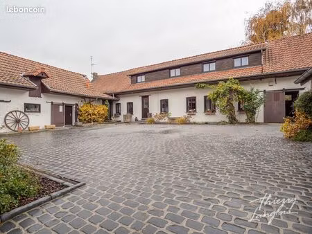 ferme 9 pièces 210 m²