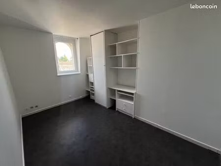 studio 1 pièce 19 m²