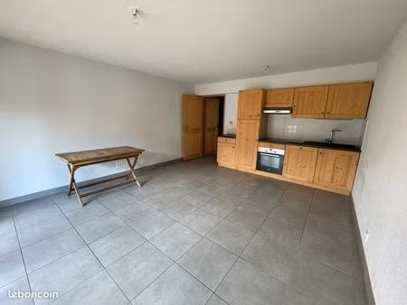 appartement 3 pièces 55 m²
