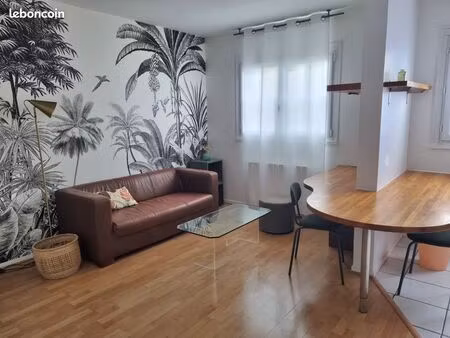 studio meublé 32m² - saint-augustin / chu pellegrin - parking privé