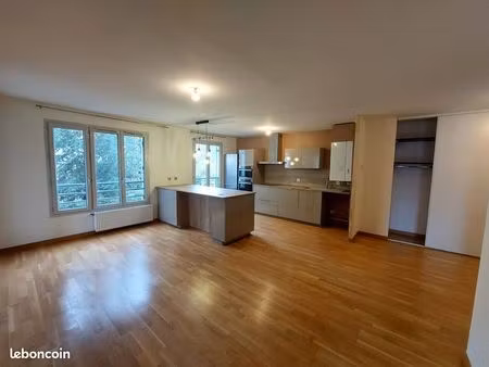 appartement 3 pièces 67 m²