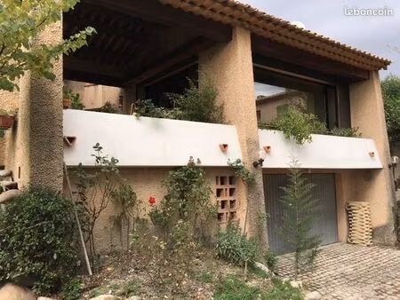 villa t2 centre venelles