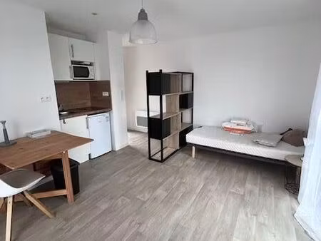 studio 1 pièce 25 m²