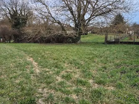 vente terrain 890 m² à la couronne (16400)  79 210 €