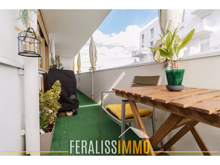 appartement lumineux dans quartier calme et récent