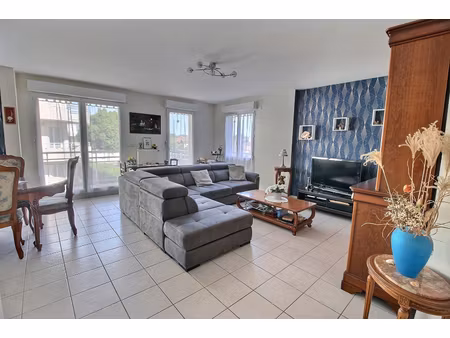 chartres appartement t4 avec 2 boxes en sous-sol