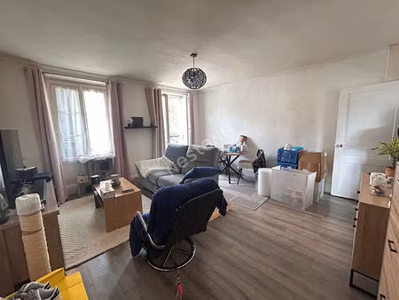 appartement f3 epernon centre ville