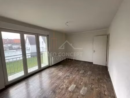 lauterbourg - appartement 3 pièces de 55 m² + cave + parking