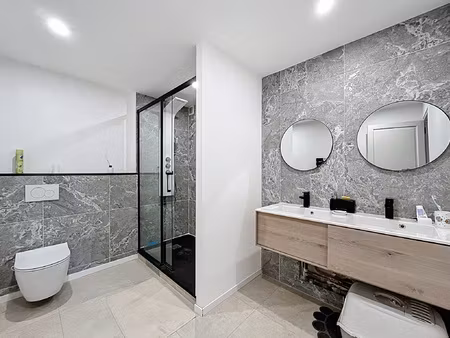3 pièces 78 m2 avec cave 20 m2 & parking -- proche commodité